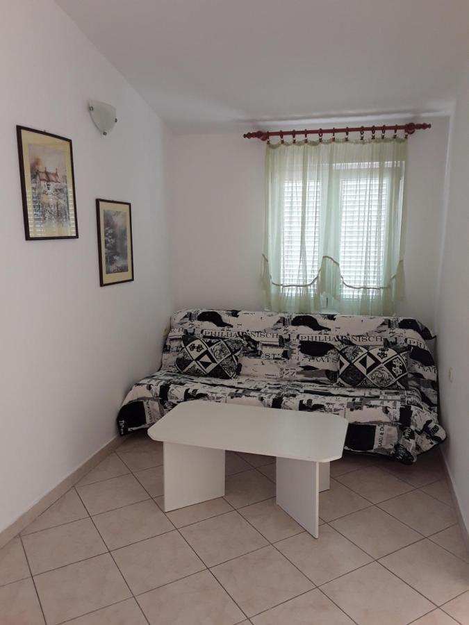 Apartments And Rooms Markovski Palit Exterior foto