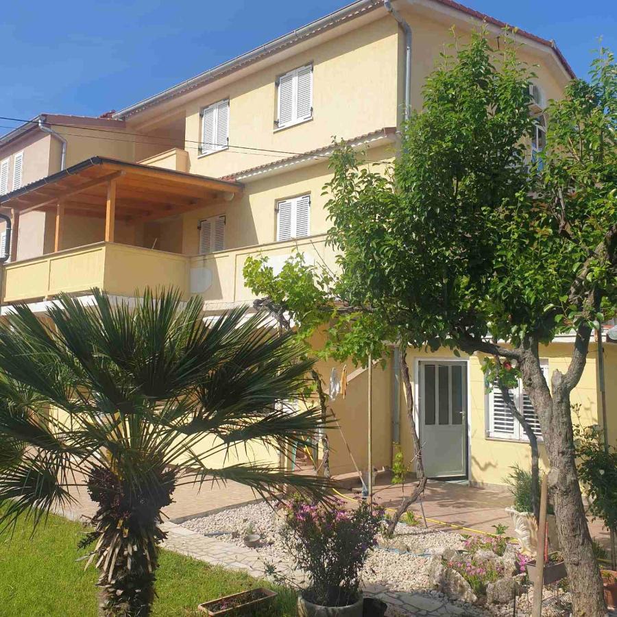 Apartments And Rooms Markovski Palit Exterior foto