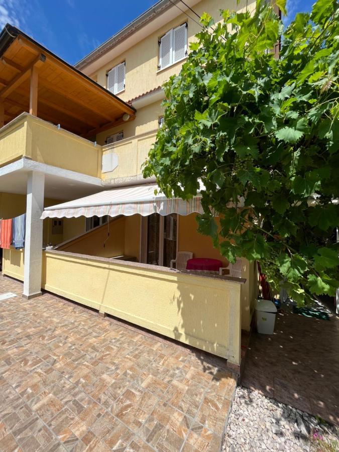 Apartments And Rooms Markovski Palit Exterior foto