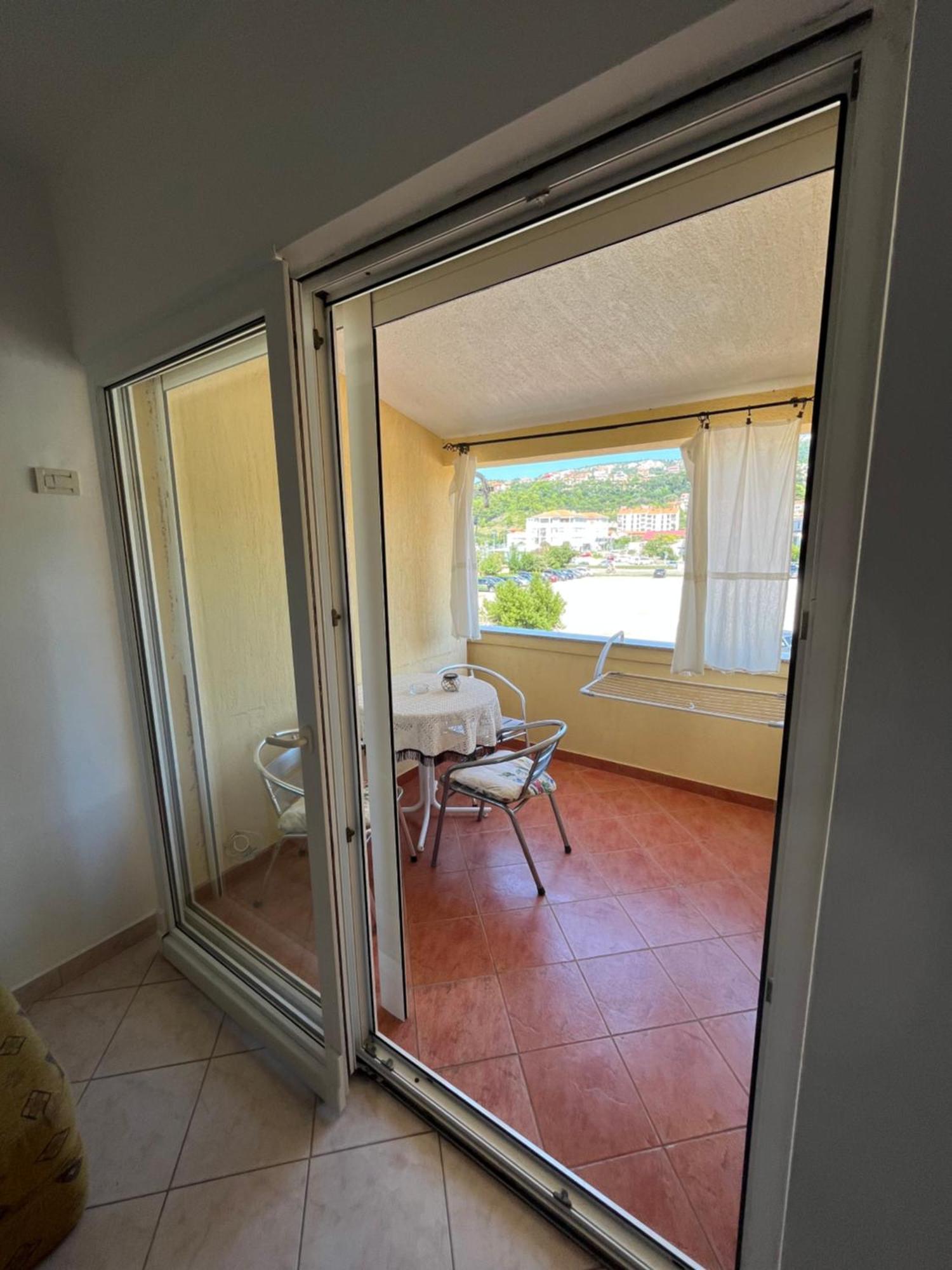 Apartments And Rooms Markovski Palit Exterior foto