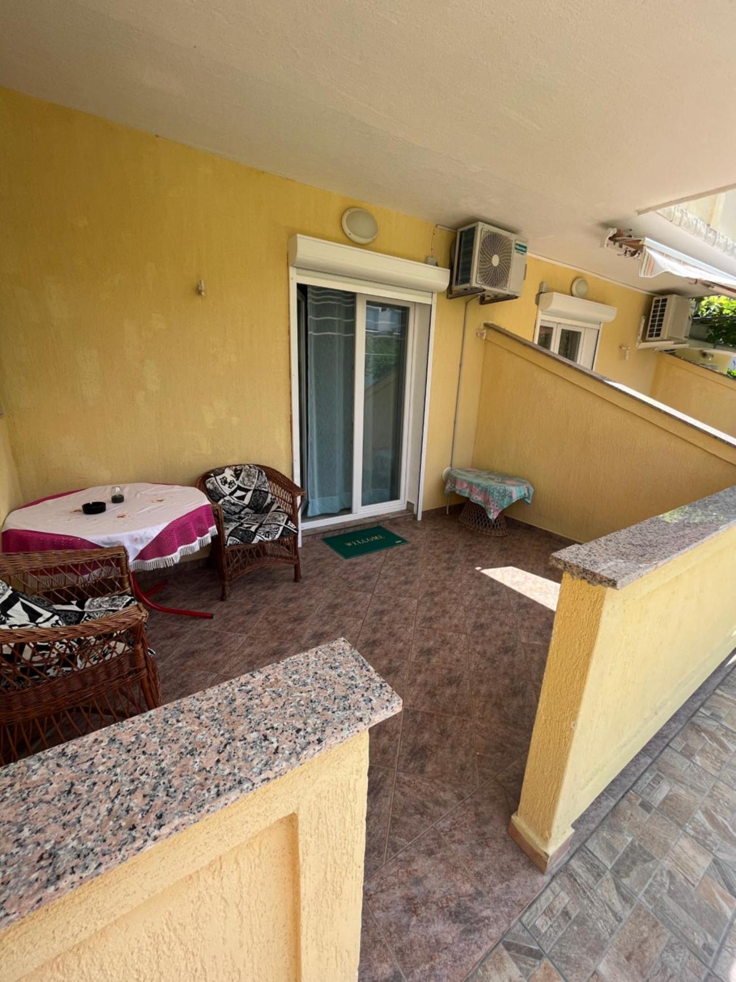 Apartments And Rooms Markovski Palit Exterior foto